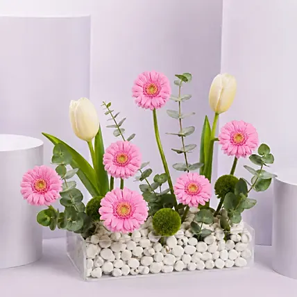 Jumeirah Joy Dubai Flowers: Gerberas Flower Bouquets