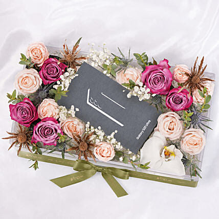 Samsung Galaxy S25 Ultra With Flowers: Samsung Gifts