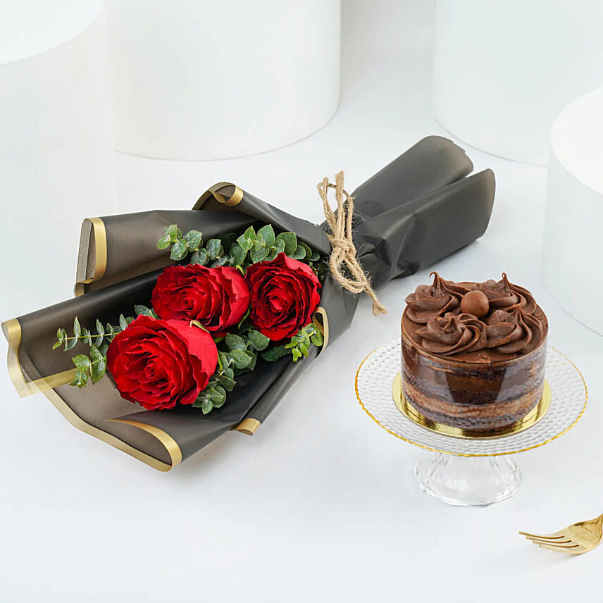 Chocolate Mini Cake N Red Rose Bouquet: Send Gifts to Oman