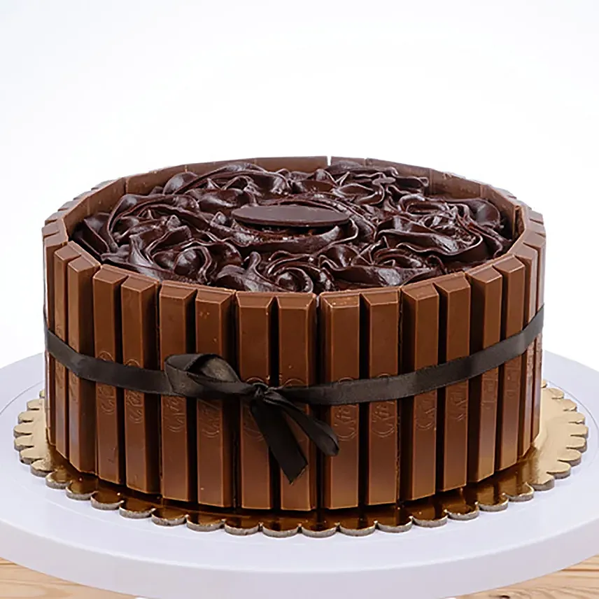 Kitkat Chocolate Cake: Send Cakes to Oman