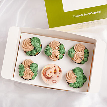 Noor Cupcakes: 