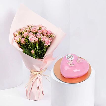 Pink Spray Roses And Cake: هدايا عيد الأم في عُمان