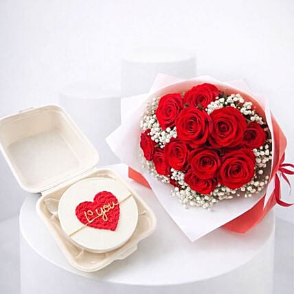 Classic Red Roses Bouquet with Love Note: Valentines Day Gifts to Oman
