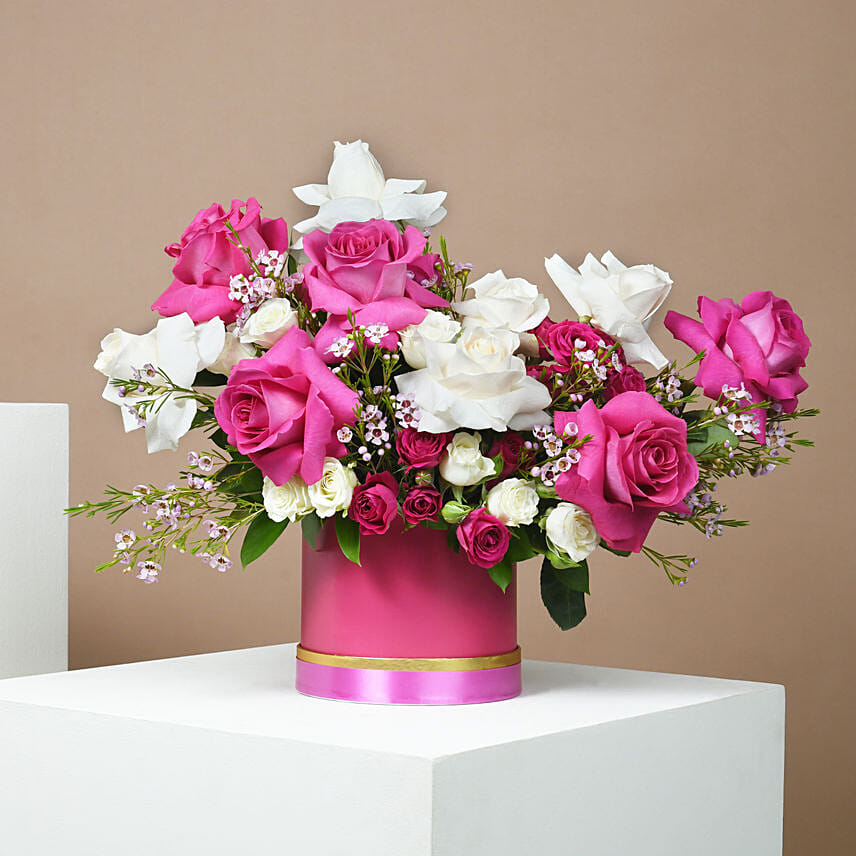 Romantic Gesture Flower Arrangement: Send Birthday Flowers To Qatar