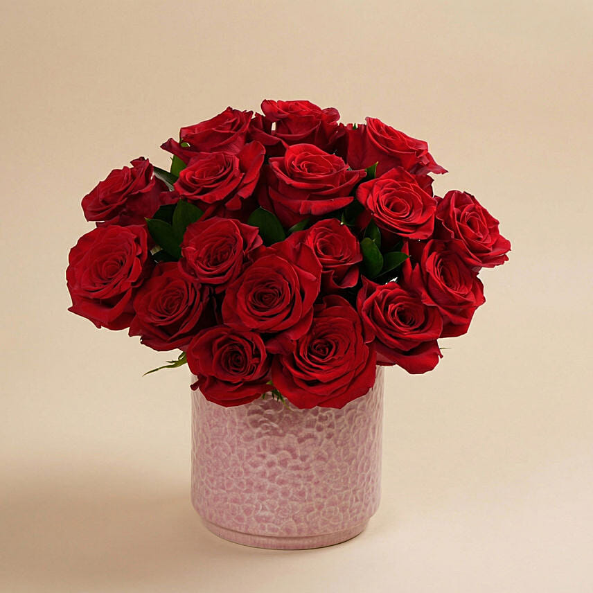 True Love Rose Box: Send Valentine's Day Gifts to Qatar