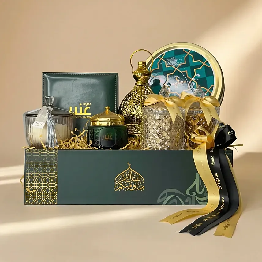 Ramadan Nuts & Chocolate Hamper: Send Ramadan Gifts to Qatar