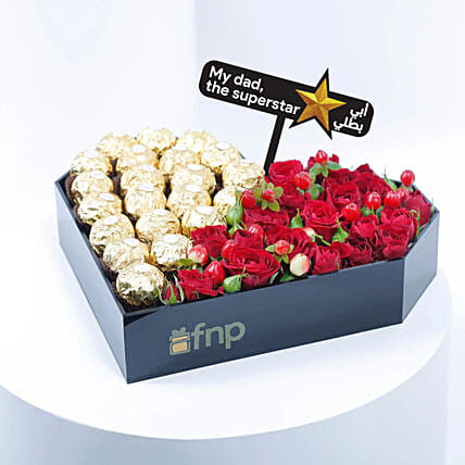 Romantic Delights Heart Box | Father's Day: باقة ورد مع شوكولاته في قطر