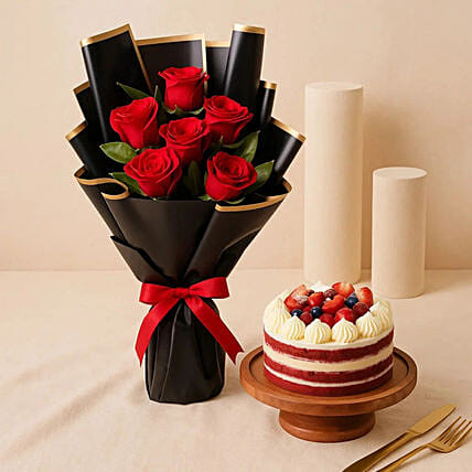 6 Red Roses and Half Kg Red Velvet Cake Combo: توصيل كيك و ورد في قطر
