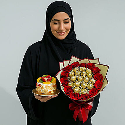 Love in Layers Combo: Send Birthday Flowers To Qatar