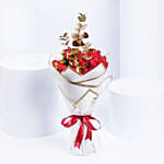 باقة ورد بيبي روز حمراء بتصميم أنيق مع غلاف مميز