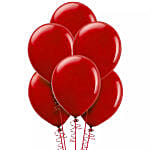 بالونات هيليوم حمراء