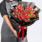 بوكيه القلب - باقة ورد بيبي روز شكل قلب في غلاف أسود فاخر