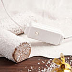 شجرة الكريسماس صناعية مع زينة ثلج