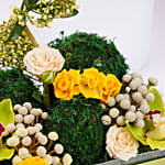 Dubai Chocolate Cake 4 Portion And Flower Arrangement