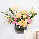 كومبو مزهرية ورود متنوعة مع بوكس شوكولاتة دبي