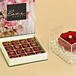 فور ايفر روز حمراء مع حبات اللؤلؤ مع شوكولاته