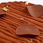 Salted Caramel And Chocolate Cake 4 Portion