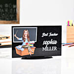 هدايا المعلمة - تصميم صورة شخصية كاريكتير مع الاسم