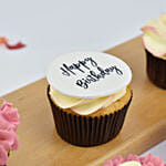 كب كيك لعيد الميلاد نكهة فانيليا 6 قطع مع بالونات