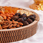 طبق فواكه مجففة و تمور فاخرة