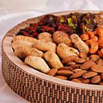 طبق فواكه مجففة و تمور فاخرة