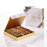 Bateel Hiba Medium Gift Set Premium Assorted Dates
