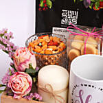 بوكس ورد مع هدايا يوم المرأة