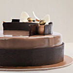 Luxurious Caramel Gold Fudge Half Cake