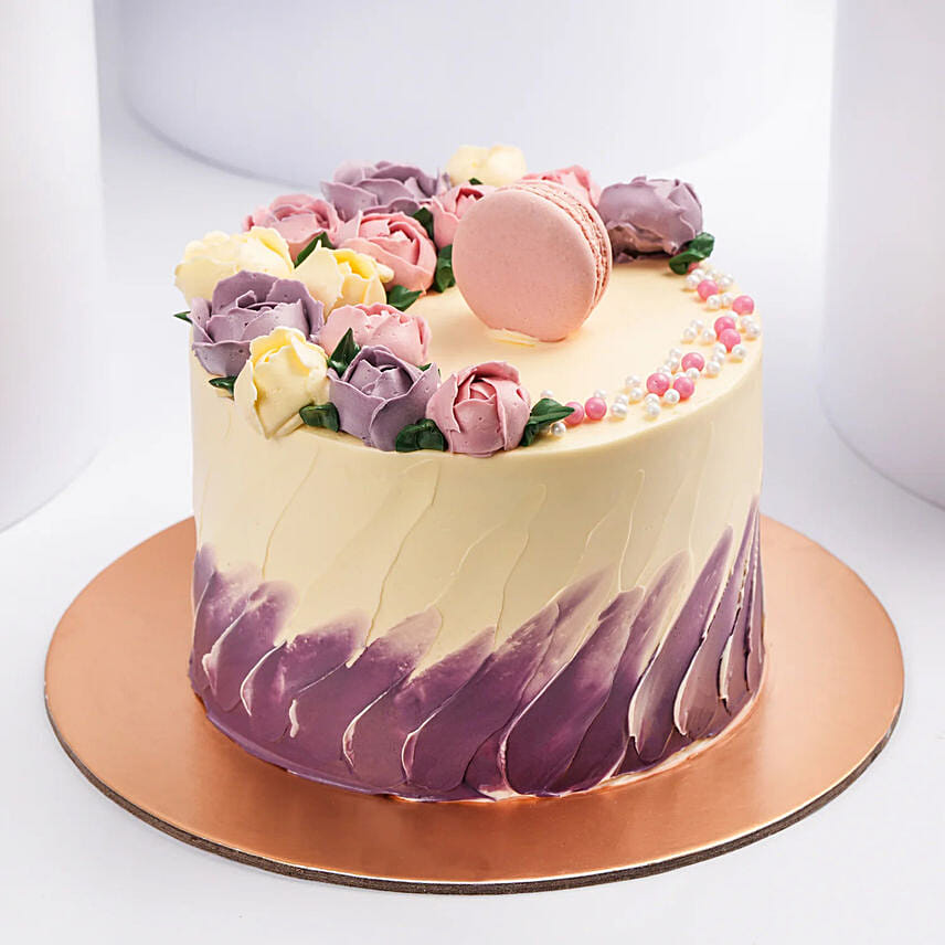 Flowers And Macaroons Chocolates Cake: Send Gifts to Saudi Arabia