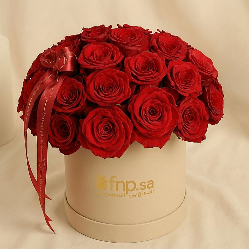 eternal passion red roses flower box: Valentines Day Gifts to Saudi Arabia