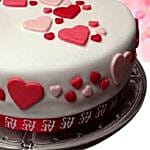 Pretty Love Vanilla Fondant Cake 1 Kg