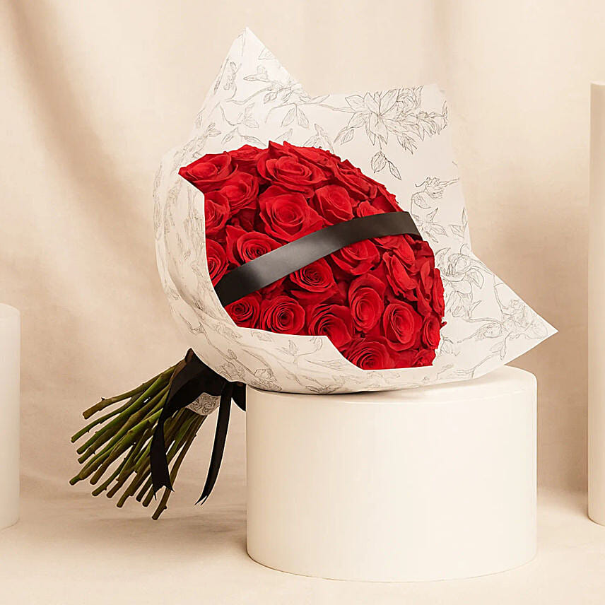 35 Red Roses Expression Bouquet for Vday: هدايا عيد الحب سنغافورة