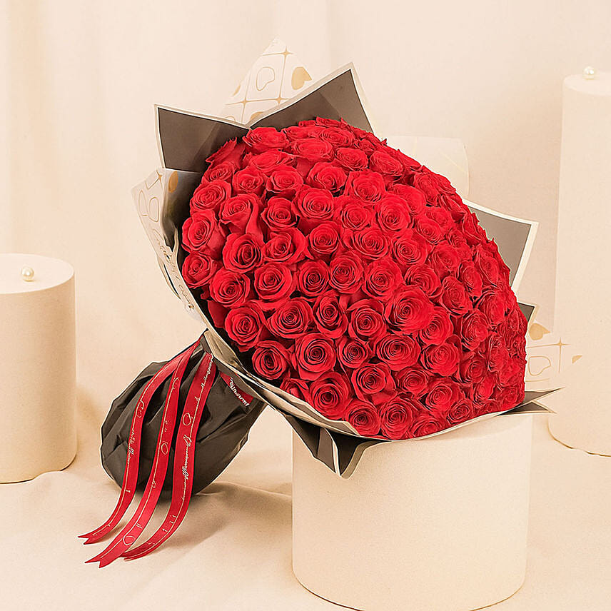 111 Grand Red Roses Bouquet for Your Valentine: هدايا عيد الحب سنغافورة