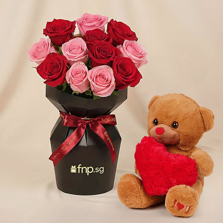 Roses Blush for Valentine's With Teddy Bear: هدايا عيد الحب سنغافورة