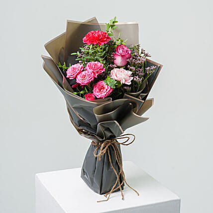 Token of Affection: Send Gifts to Singapore