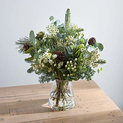 Yuletide: Flowers Delivery UK